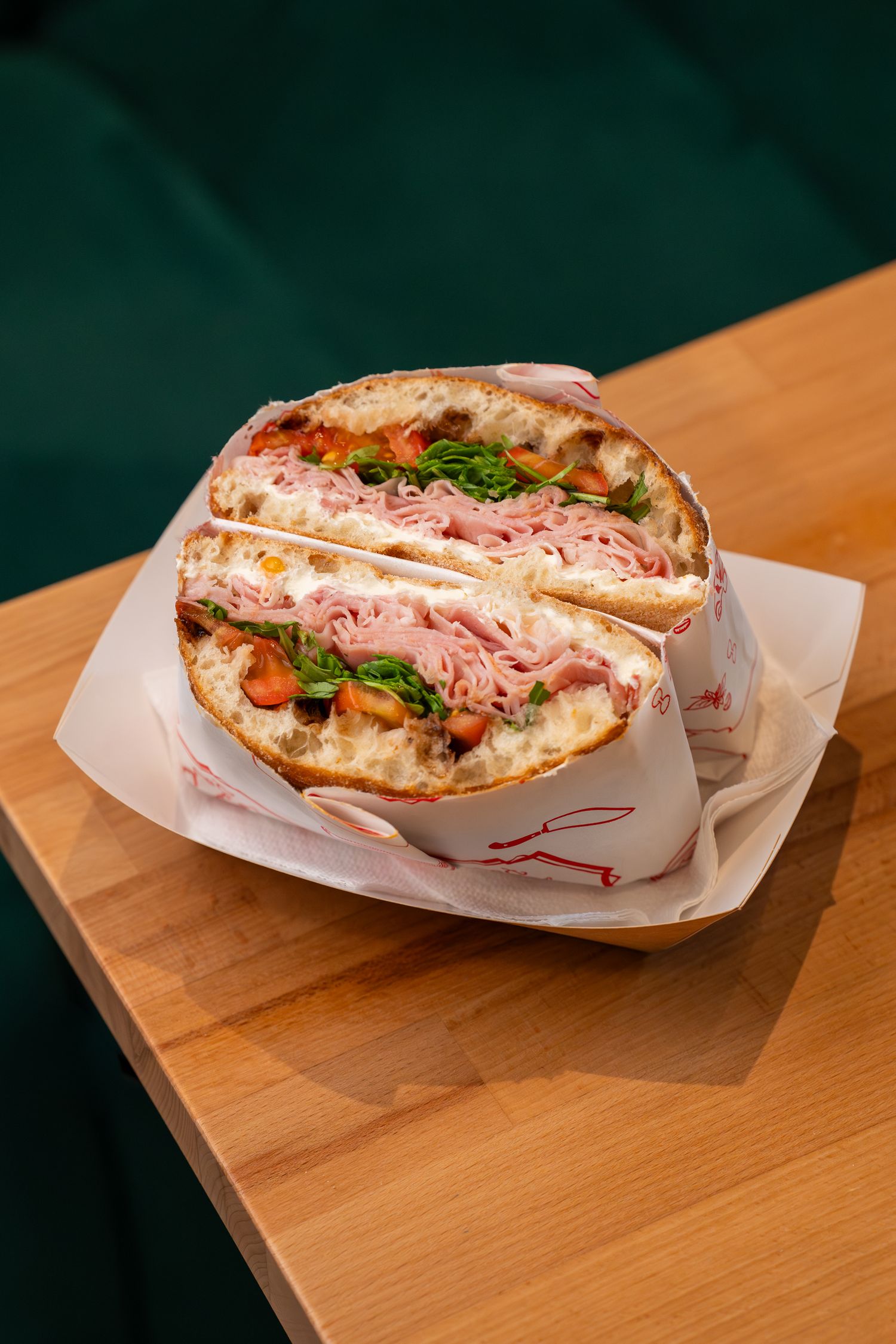 Panini cu prosciutto cotto la TANTO, Râmnicu Vâlcea